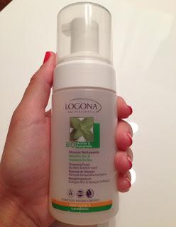La mousse nettoyante à la menthe de Logona… Le mojito de votre salle de bain