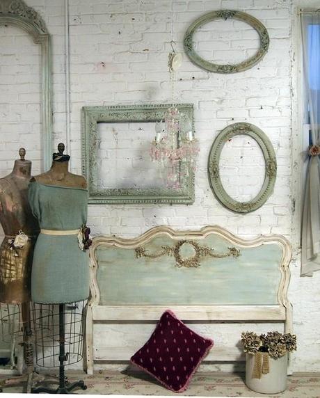 Un mannequin à l'intérieur 