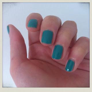 essie - Naughty nautical, où comment j'ai craqué raisonnablement