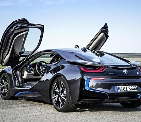 BMW: i8 Plug-In Hybrid Sportscar