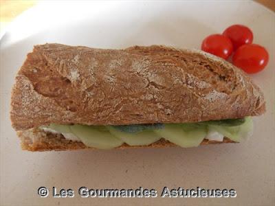 Sandwich à la Plante à huître et à la Tartinade d'herbes