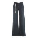 Place des tendances, comme son nom l’indique jean-kookai.jpg