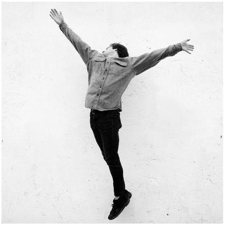 Money # Hold Me Forever, un clip élégant.