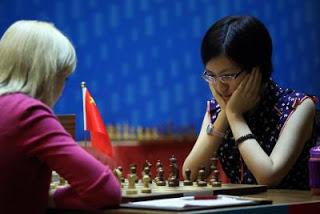 Championnat du monde : Ushenina 1-0 Hou Yifan - Photo © Anastasiya Karlovich  