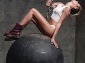 Miley Cyrus dévoile nouveau clip pour single, Wrecking Ball.