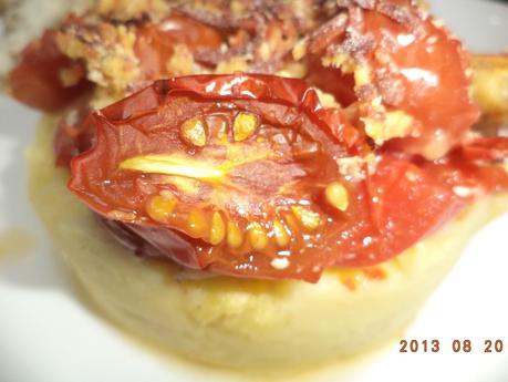 Tourelle de pomme de terre, tomates en crumble