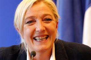 Marine Le Pen attaque un blogueur en justice.