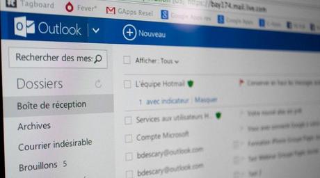 outlook.com  Outlook.com ajoute le protocole IMAP et s’ouvre aux services tiers