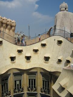 Gaudi: La Pedrera (Casa Milà)