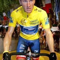 Les sportifs en statue de cire