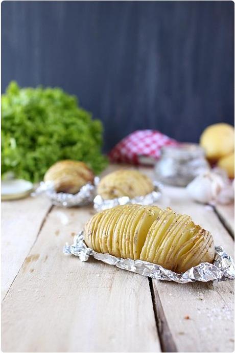 Éventail de pommes de terre à lail et à la fleur de sel