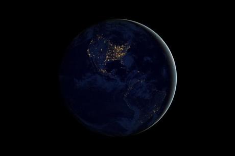 Florilège d’images de la Terre photographiée de l’espace [timelapse video]