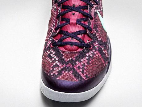 nike-kobe-8-pit-viper-purple-3