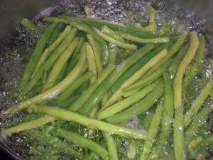 SALADE DE HARICOTS VERT AU BASILIC CIMG4991.JPG