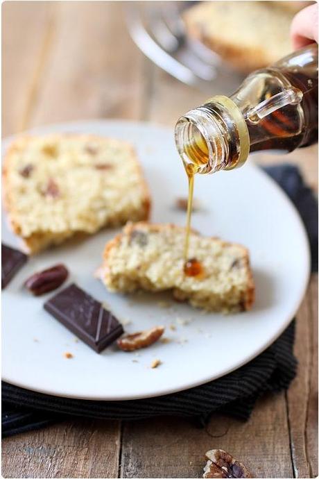 Brioche au sirop dérable, noix de pécan et raisins secs