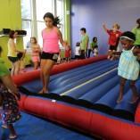 Kim Gevaert, ambassadrice de The Little Gym Kim Gevaert, ambassadrice de The Little Gym