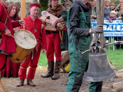 Les trois cloches à Marsal