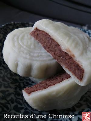 Gâteau de lune glacé de haricots rouges azuki 红豆冰皮月饼 hóngdòu bīngpí yuèbing