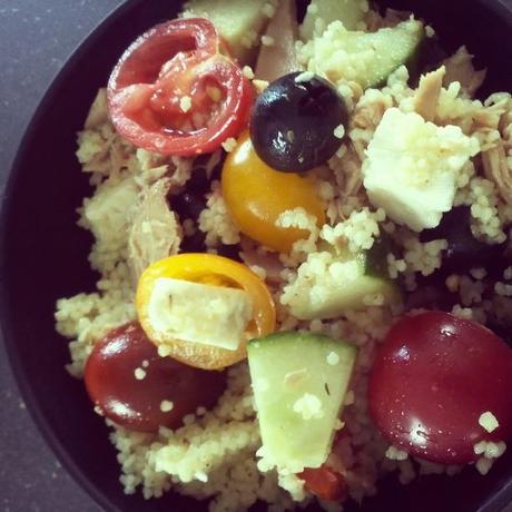 Salade de couscous au thon  à la grecque