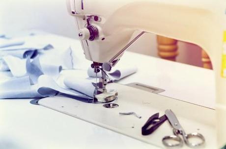 Fabrication atelier couture travail fait main 