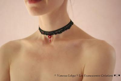 bijoux gothique dentelle noir victorien perles cristal rouge sexy lingerie femme haute couture transaprence