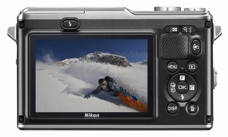 Nikon 1 AW1, appareil à objectif interchangeable étanche et antichoc