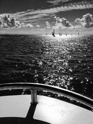 De la poche à l’épaule