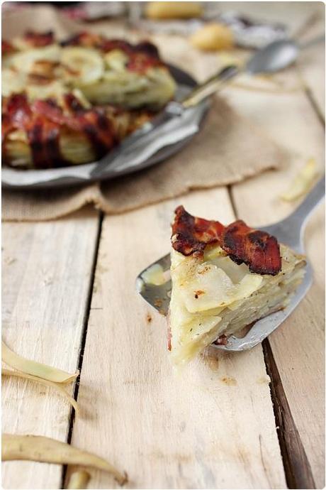 Gâteau de pommes de terre enlardé