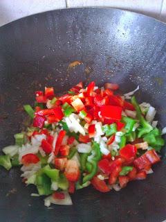 Il n'est pas encore trop tard pour cuisiner... la paella au poulet