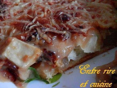 Quiche à la béchamel de gratinée d'oignons, aux Pommes et au Brie P9070100 sur Imagesia