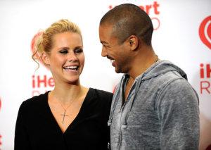 Charles et Claire Holt au  iHeartRadio Music Festival 