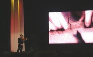 Photo (c) AR