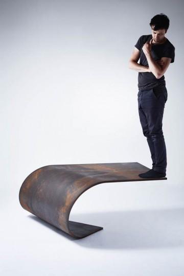 DESIGN : La table qui dĂŠfie la gravitĂŠ