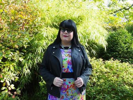 Neon flowers twiggy-neon-02