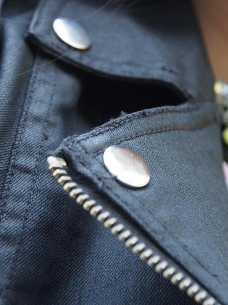 Neon flowers twiggy-neon-10