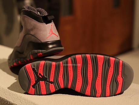 air-jordan-x-cool-grey-infrared-black-3