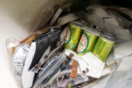 30 ans après, ils déterrent la capsule temporelle de Steve Jobs Steve-Jobs-Time-capsule3