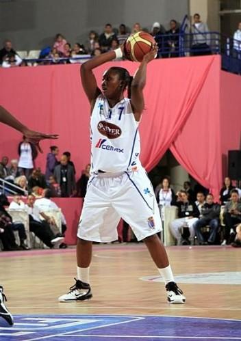 http://img.over-blog.com/352x500/0/12/26/16/2010/2010b/2011/Bineta-DIOUF--Basket-Landes-.jpg