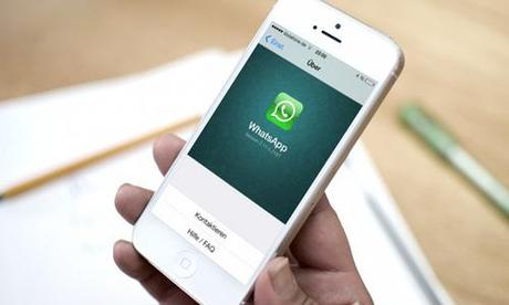 WhatsApp Messenger sur iPhone, bientôt un look iOS 7...