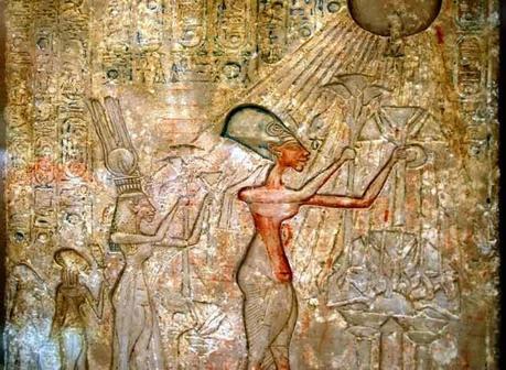Secrets de beauté n°3: Néfertiti et Cléopâtre deux reines d'Egypte, deux dynasties
