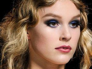 Make-up: On ose le bleu !!