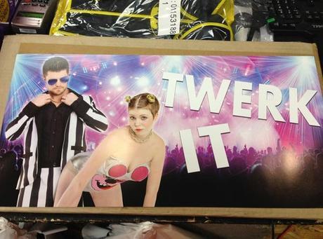 Twerk-Costume-Halloween2013
