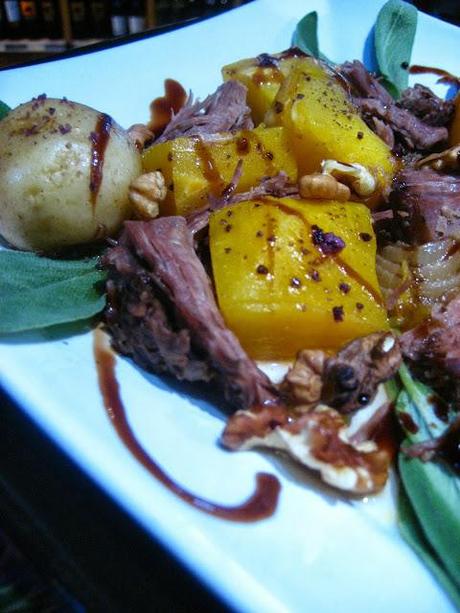 Rôti d'effiloché de veau aux légumes d'automne