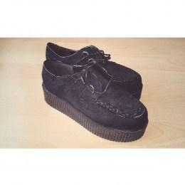 chaussures-noir-creepers