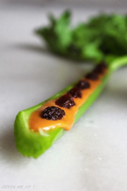 Les fourmis sur une bûche : version snack et smoothie