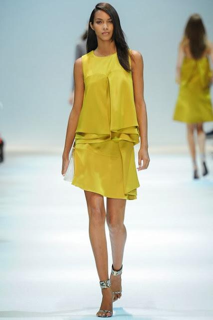 DEFILE GUY LAROCHE PRINTEMPS-ETE 2014