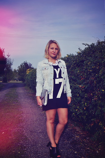 Mathilde & Ode : Comment porter le collier à facettes sans ressembler à une boule disco ?! Mathilde & Ode : Comment porter le collier à facettes sans ressembler à une boule disco ?!