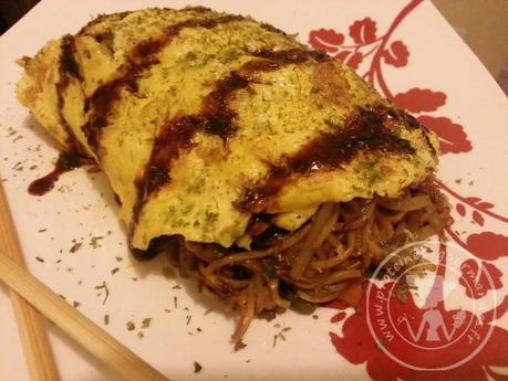Des yakisoba à l’Omu-soba, il n’y a qu’une omelette {végétarien}