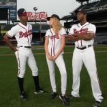 Kate Upton en une du Sports Illustrated classique Kate Upton en une du Sports Illustrated classique