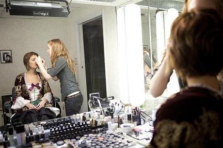 Combien d'argent les femmes dépensent sur leur maquillage?